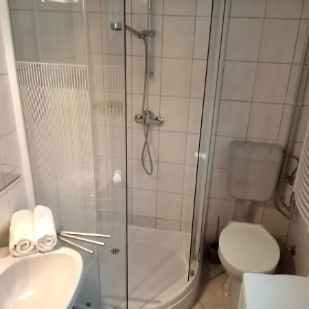 Eoetvoes Nyaralo Ferienhaus Siófok